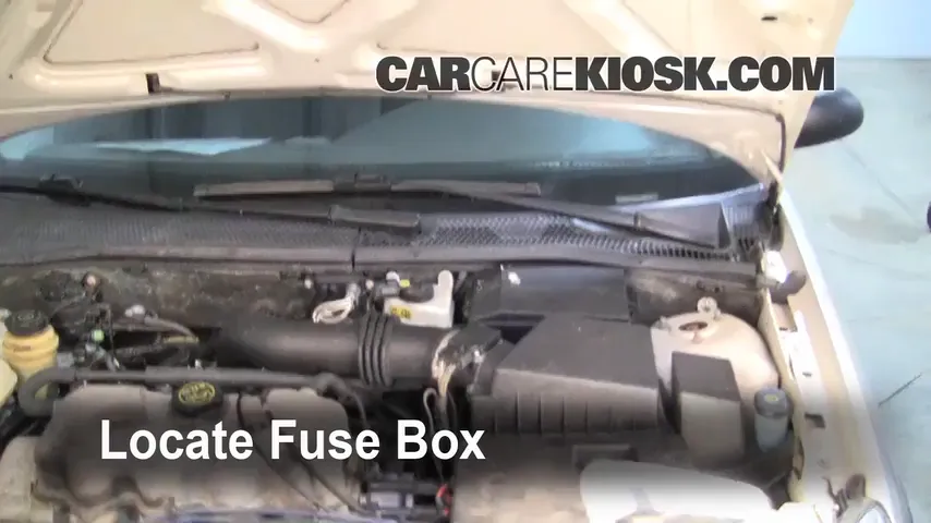 2000 Ford Focus SE 2.0L 4 Cyl. Sedan Fusible (motor) Control